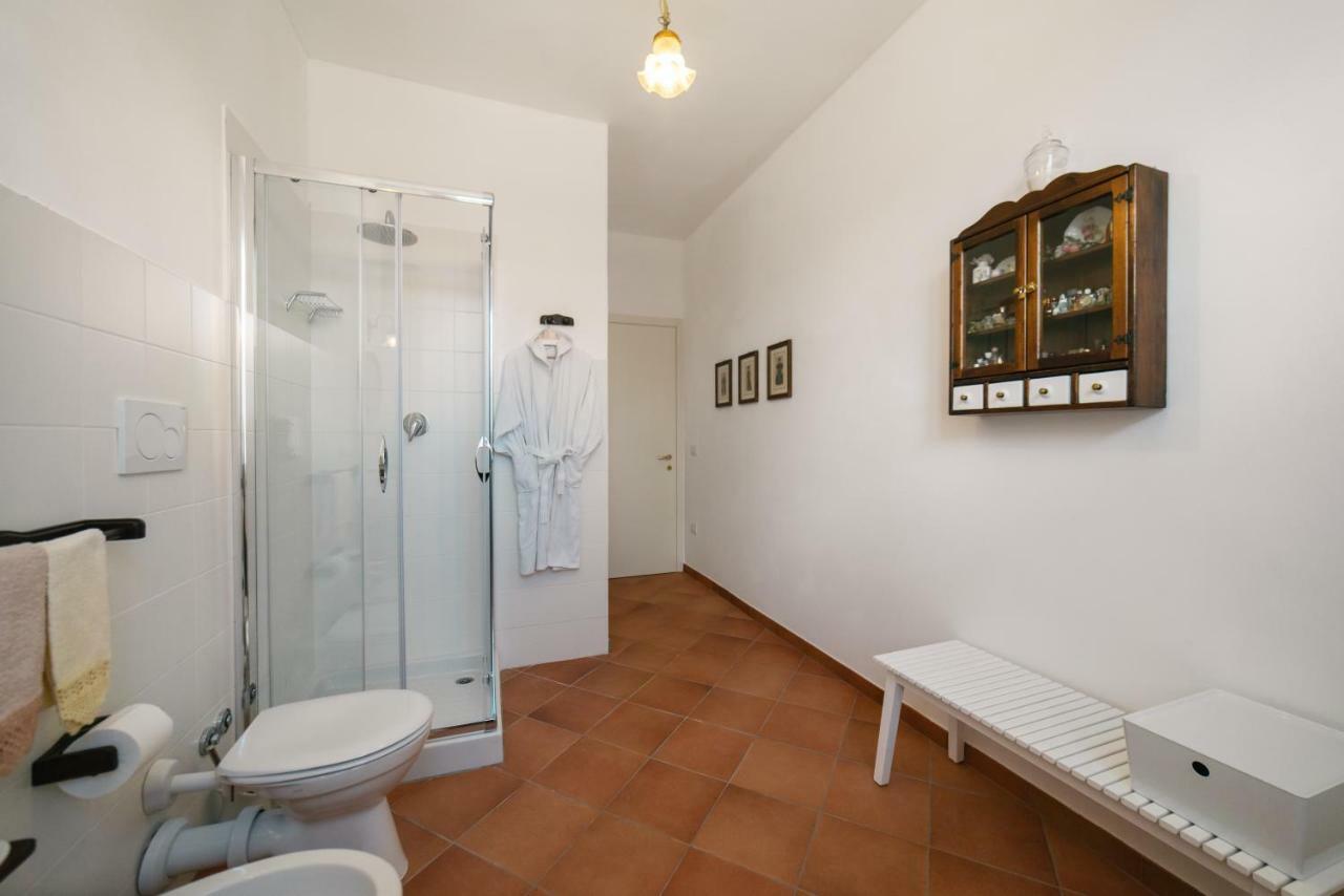 Bb Porta Augustea - Fano Hotel Bagian luar foto