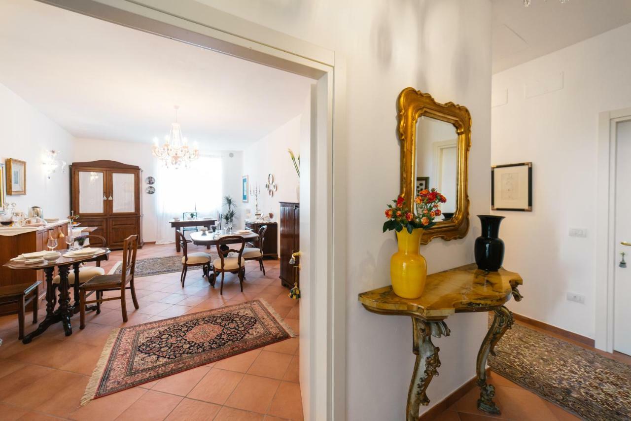 Bb Porta Augustea - Fano Hotel Bagian luar foto